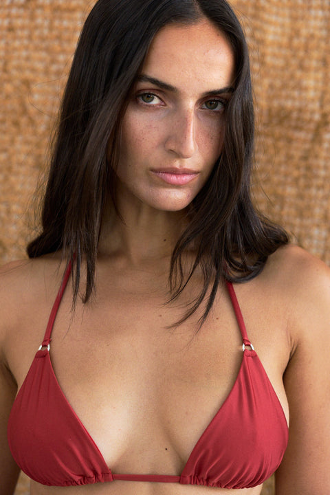 Triangle in Poppy Red