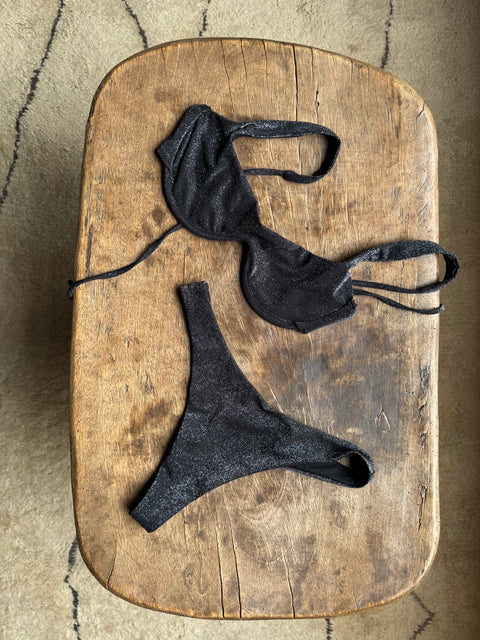 Wave Bottom Midnight Black