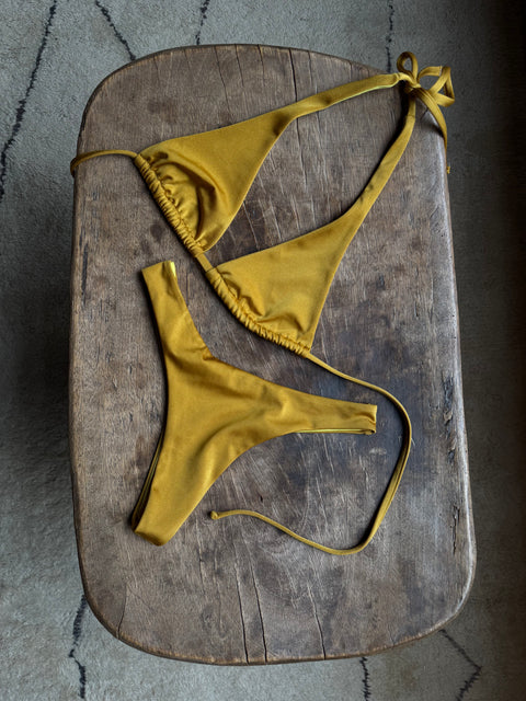 Wave Bottom Mustard