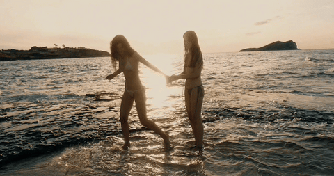 Luana and Charlotte
