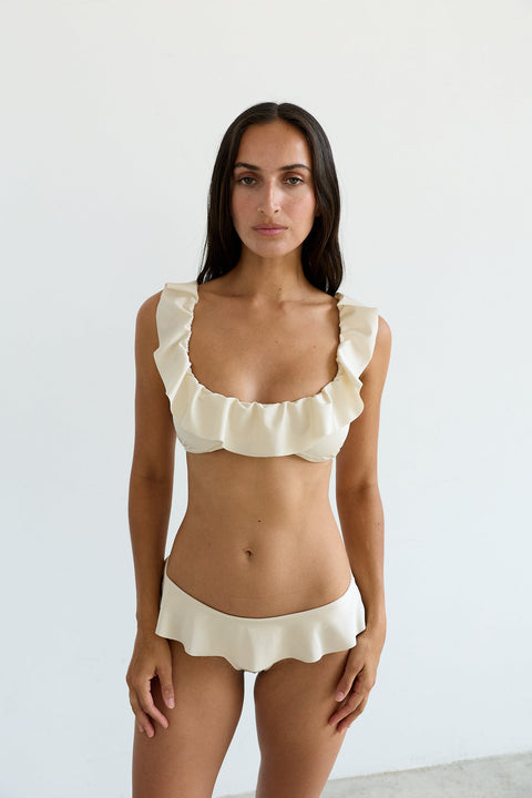 Scoop Top in White Pearl