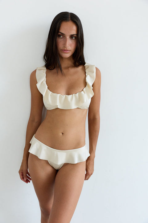 Scoop Top in White Pearl